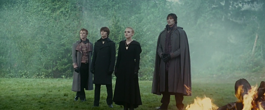 The Twilight Saga: Eclipse 2010 BluRay [Hindi + Tamil + Telugu + English] 480p, 720p, 1080p ESub Screenshot
