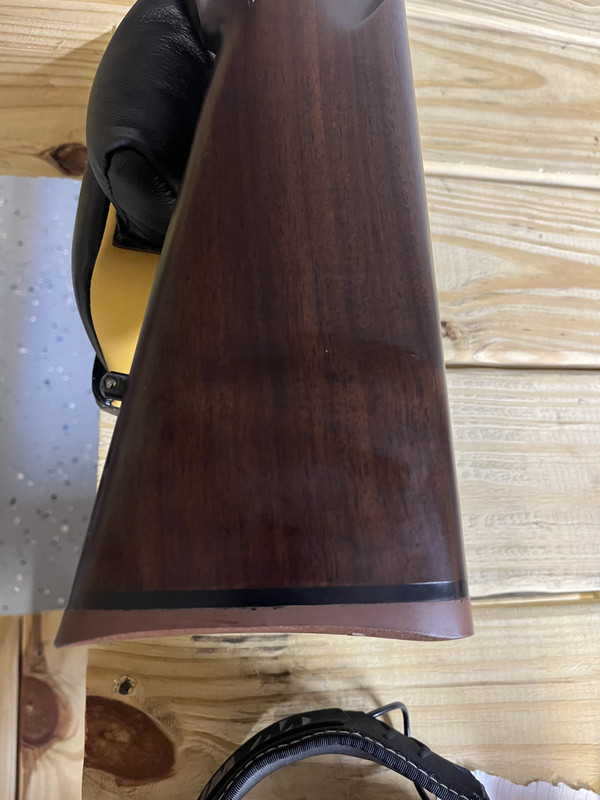 69464082-95C3-40FC-BC41-E65A1646F8F3