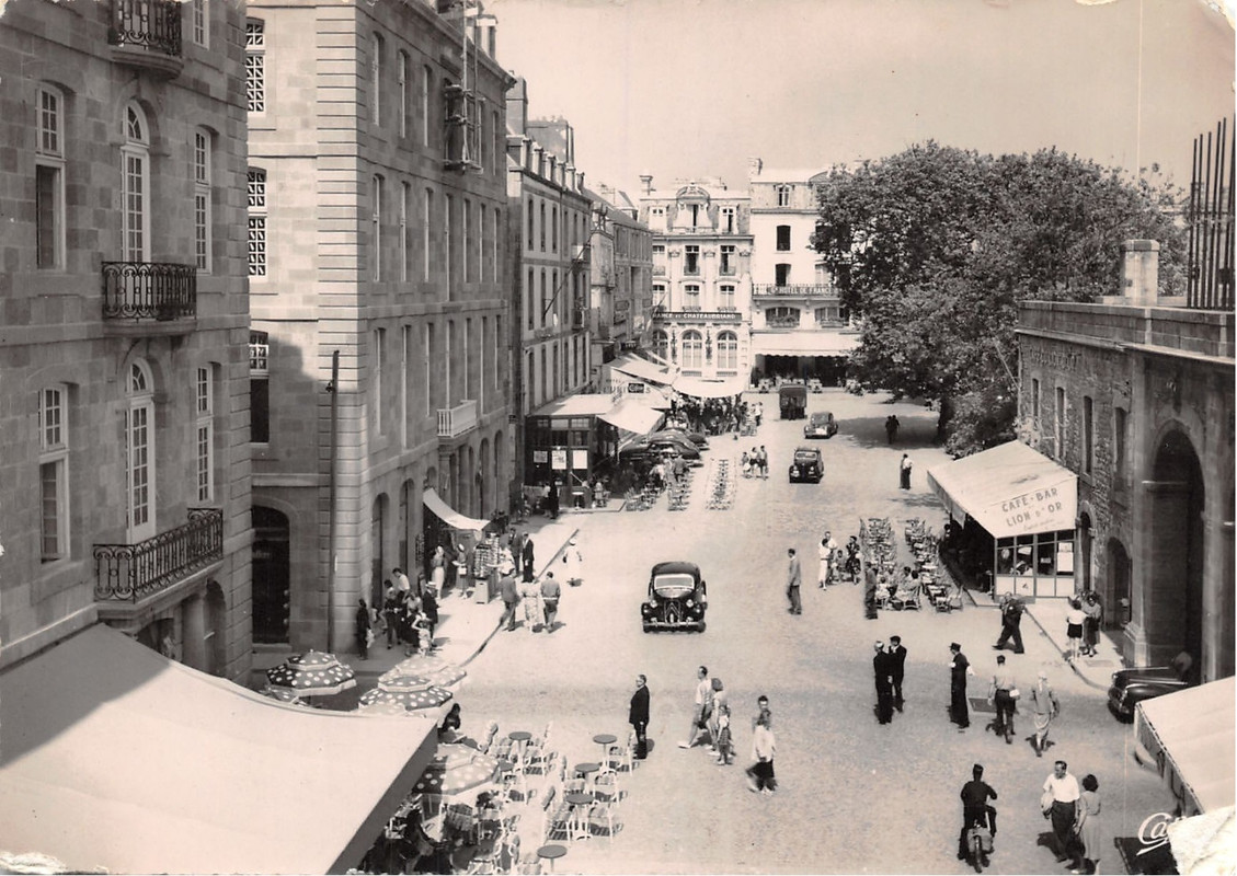 Place Châteaubriand