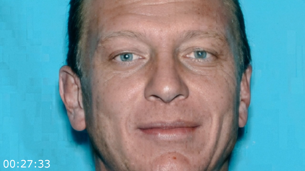 [Kép: The-Rocky-Mountain-Mortician-Murder-S01E...Lovers.png]