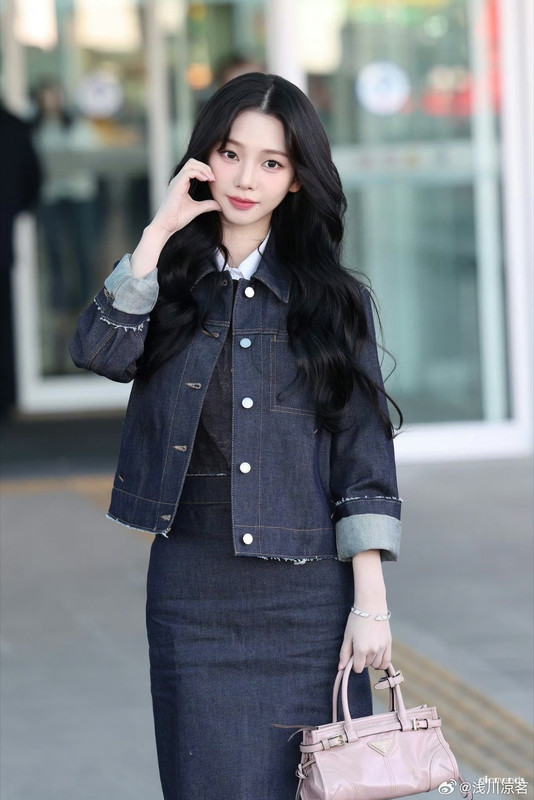 008A2K94ly1iamsjfot5pj30u018z450