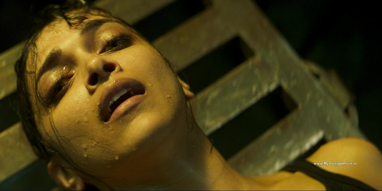152-Deepika-Padukone-Hot-Scene-in-Pathaan-Movie-with-Shah-Rukh-Khan-My-Vantage-Point