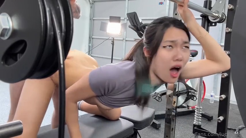 OnlyFans – Lucy Mochi – Gym Sextape