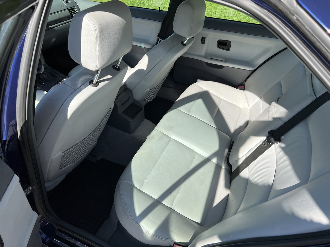 EA444B24-9B62-4748-8379-F196D047AA56