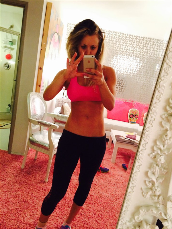 [Image: kaley-cuoco18.jpg]