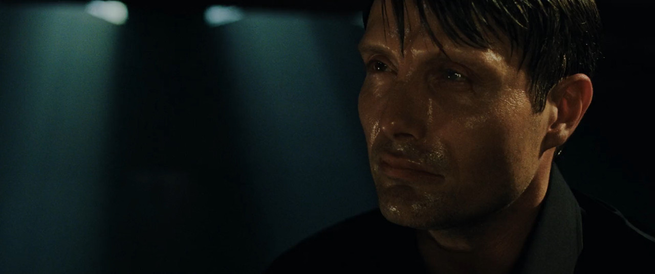 Casino Royale 2006 BluRay [Hindi + Tamil + Telugu + English] 1080p 480p 720p ESub Screenshot
