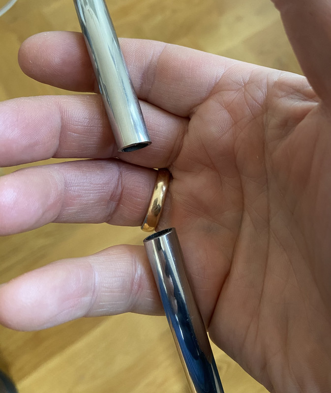 ABB657C9-3982-4B14-A9D5-F9EE35C118CF