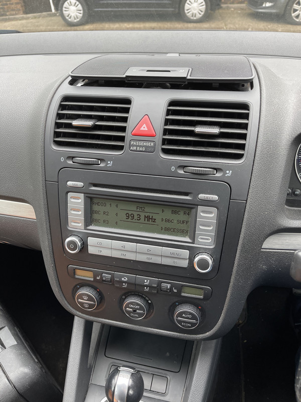 24E913BA-EB71-45D9-8EB7-298657E4B524