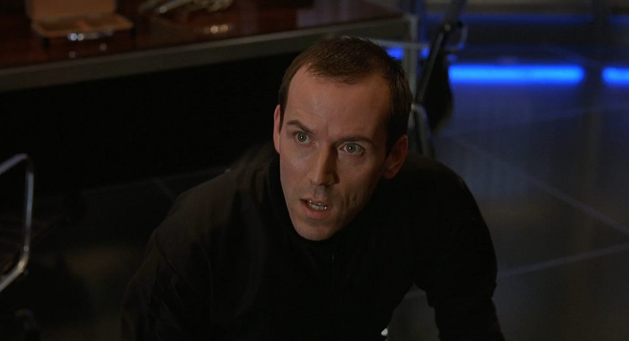 Johnny English 2003 BluRay [Hindi + English] 1080p 480p 720p ESub Screenshot