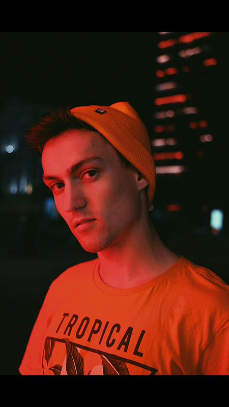 201006BE-FADF-4DD4-B6CE-C76A919B4954