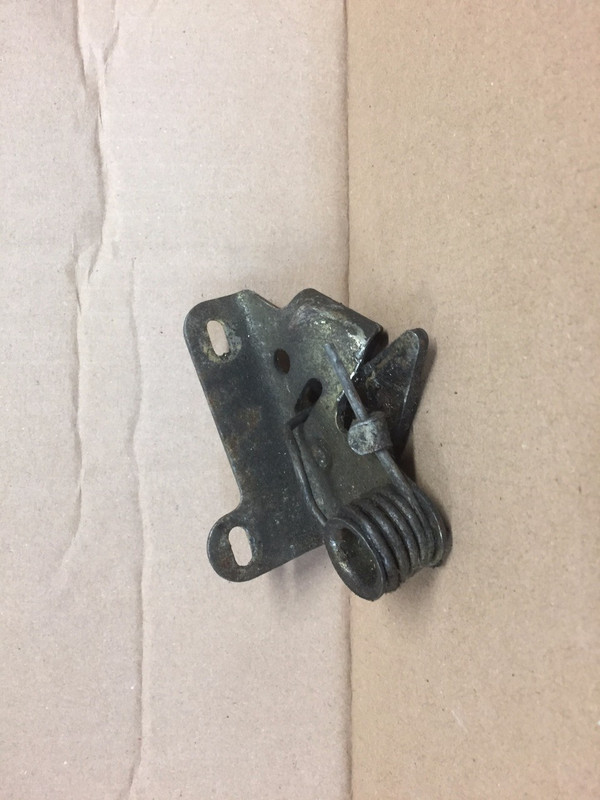 serrure de capot dernier modèle 5