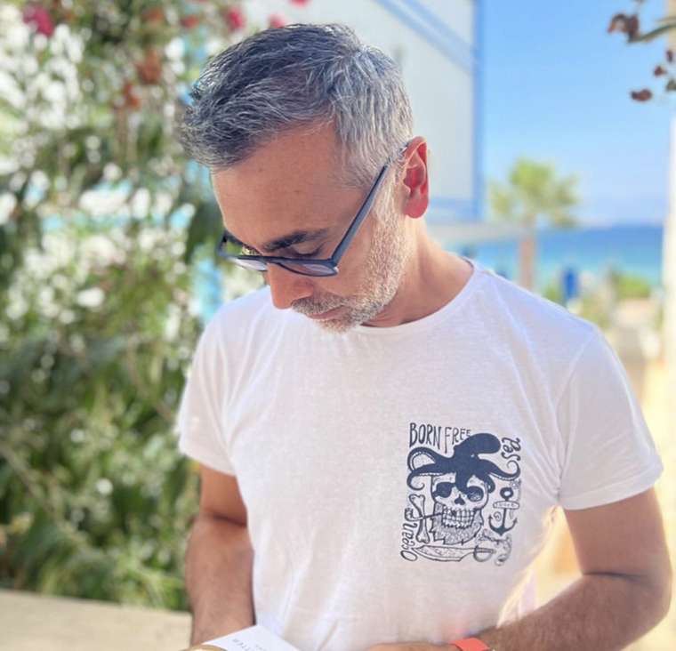 F4C5DEF1-18C9-42B7-AD02-D76A926400D4