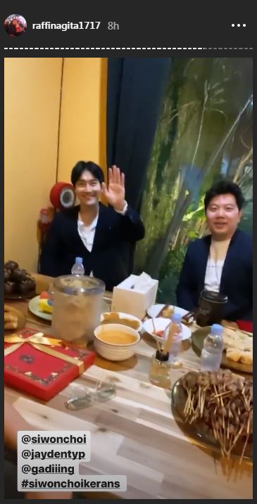 Siwon Choi makan malam bersama keluarga Raffi Ahmad dan Gading Marten.