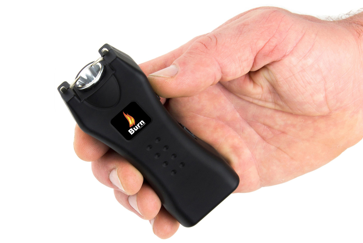 stun-gun-taser-flashlight-police-tazer