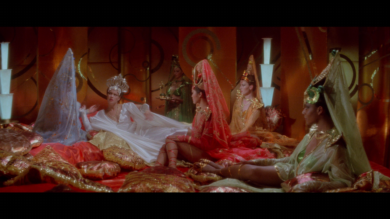 Flash Gordon.mkv_snapshot_00.45.52_[2020.08.19_21.38.19]