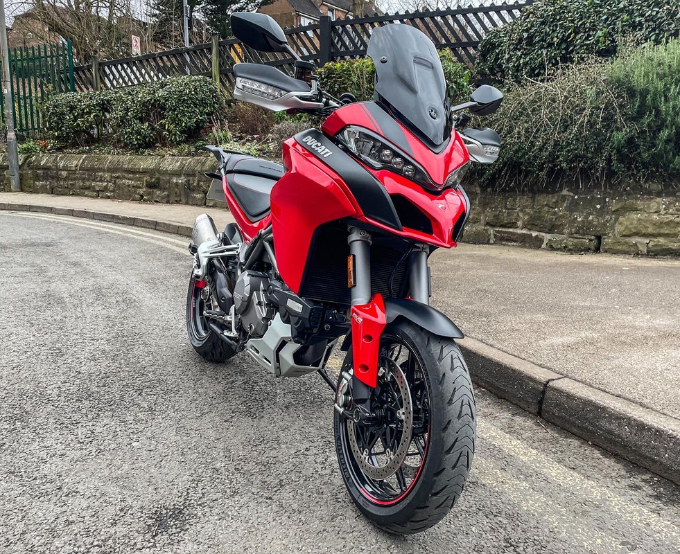 42A676BB-9AE3-4C80-9F32-EF2CC54B9B10