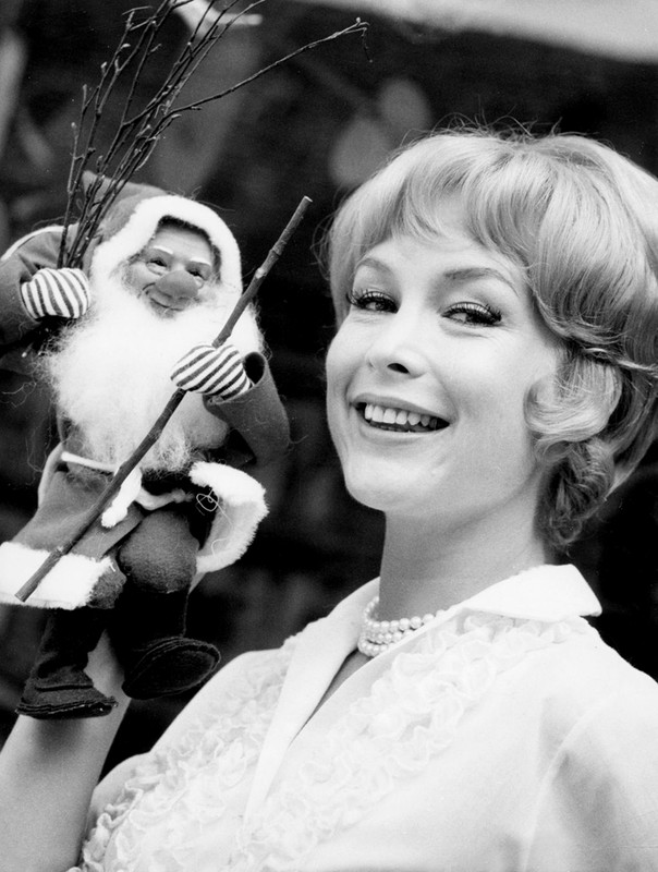 Barbara_Eden_c17