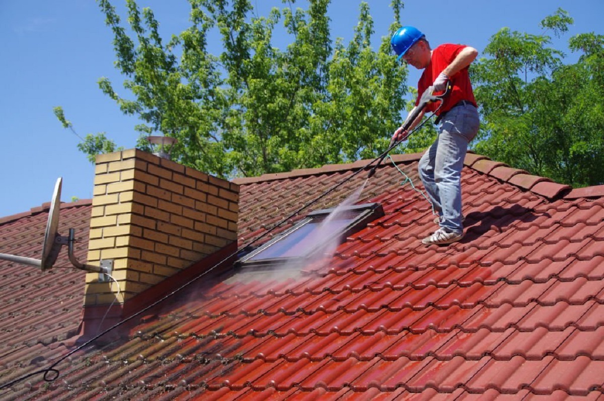 Roof Cleaning Reservoir