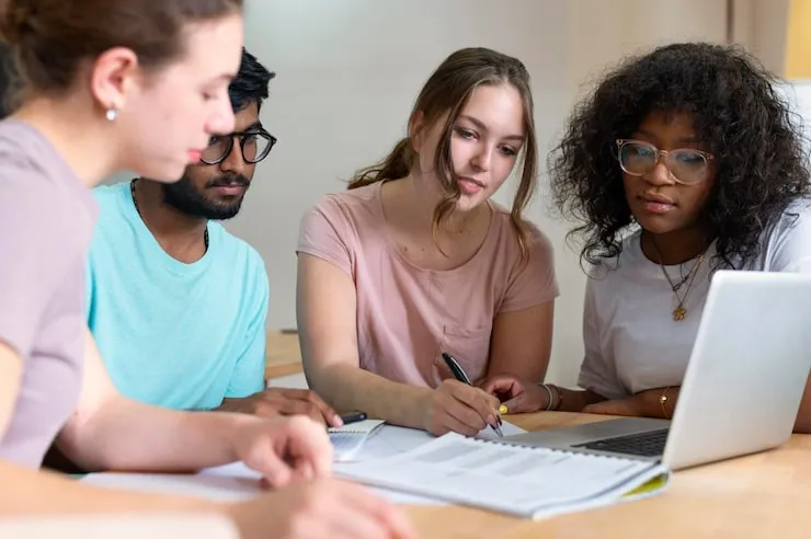Why Commerce Internships Matter in Tall School