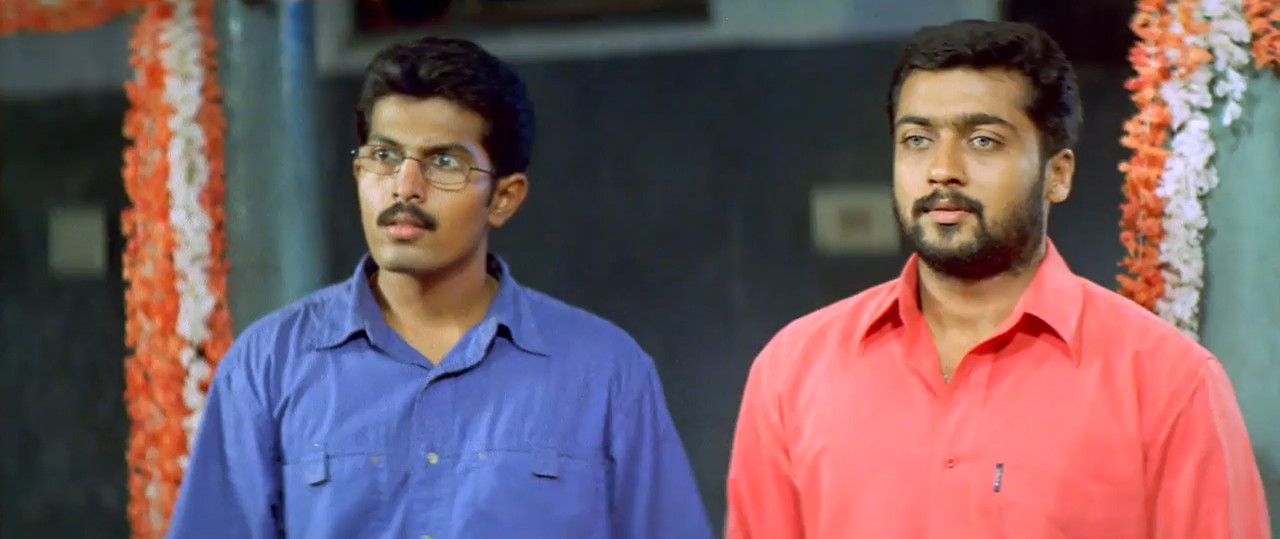 Mounam Pesiyadhe 2002 WebRip [Tamil] 480p, 720p ESub Screenshot