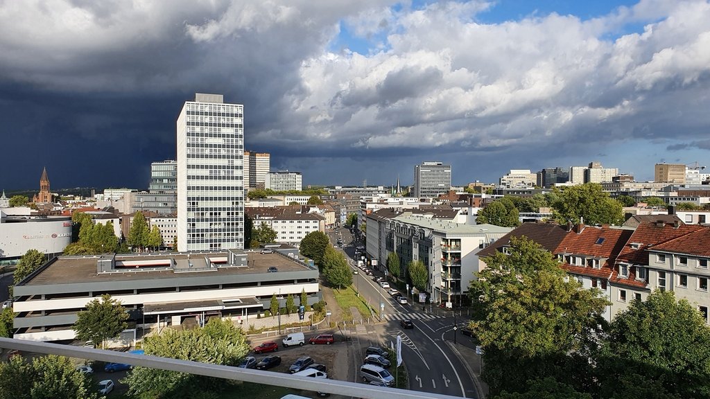 2022-09-16-essen-skyline-vom-westviertel-4.jpg