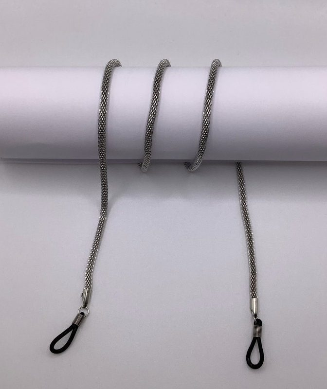 Corrente Metálica prateada