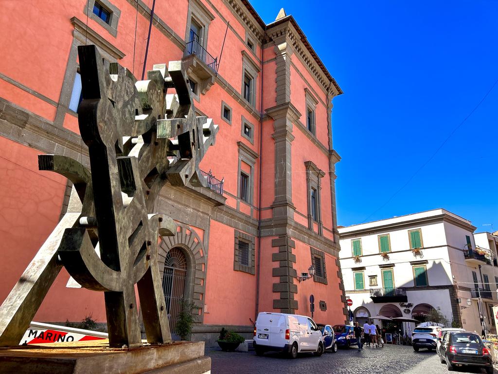 Жаркий сентябрь на побережье Тирренского моря.