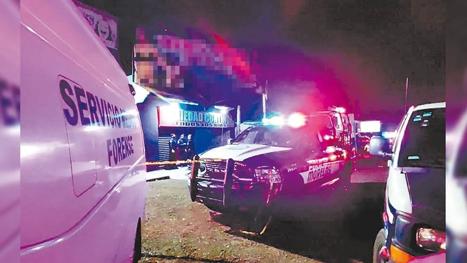 Desconocidos le arrebatan la vida de varios balazos a la encargada de un men's club