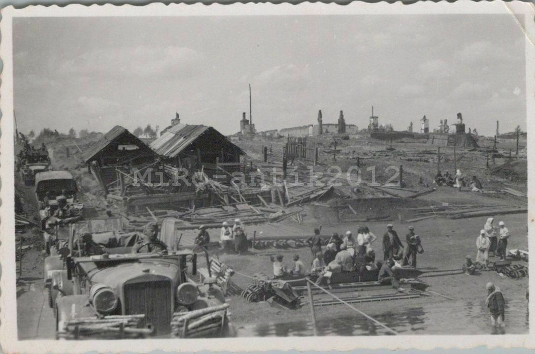 Foto, Wk2, Einheits Pkw, Kriegsbrücke, Einwohner Ukraine