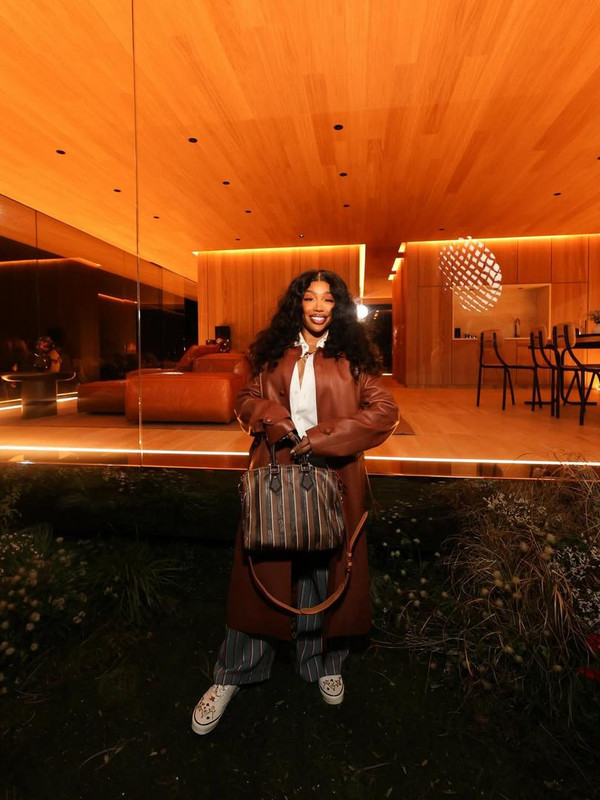 LV shot by me Outta here louisvuitton pharrell (1)