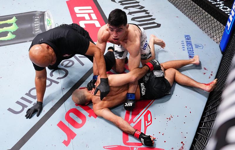 Кевин Вайехос с брутален нокаут над Гига Чикадзе