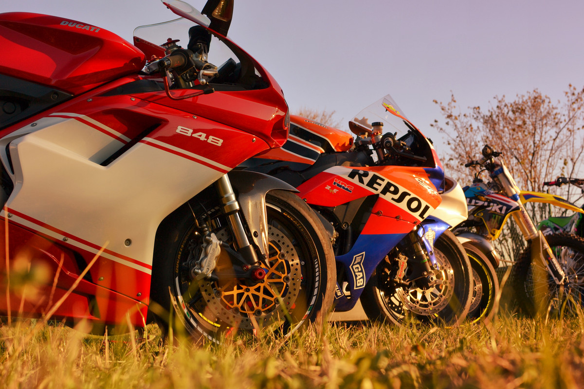 6ED70A37-E95B-42C2-9940-B8D597E5F2AD