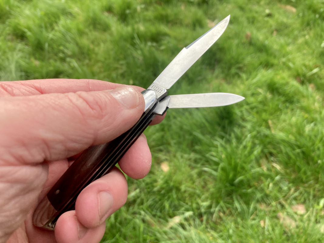 3B04EDBB-C623-4AA9-A9A9-58DCE10C00CB