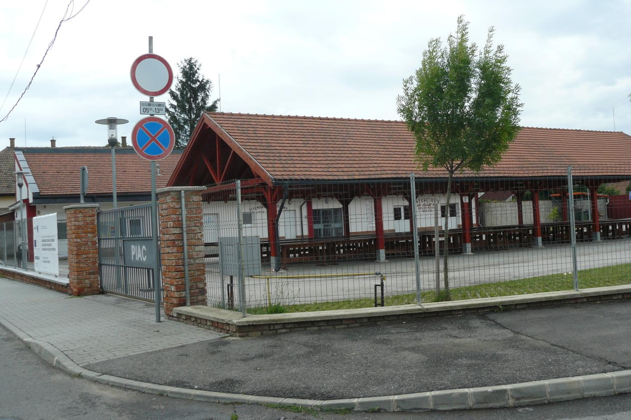 [Obrazek: 66d5c2a138416da0.jpg]