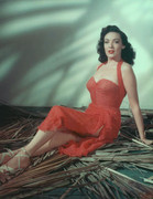 Linda-Darnell-b92