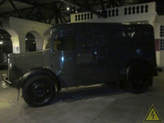 Бронированный инкассаторский автомобиь Morris-Commercial, военный музей. Оверлоон Morris-Overloon-055