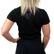 B044-performance-crop-tops-vs-lifestyle-crop-tops-2