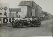 24 HEURES DU MANS YEAR BY YEAR PART ONE 1923-1969 - Page 8 28lm26-AMartin-JBezzant-CPaul-1