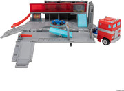 Micro-Machines-Optimus-Prime-Hauler-PLAYSET-06