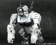 GT-10-A-T-Beast-Ultra-Magnus-01