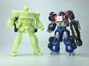 Fans-Hobby-MB-18-Energon-Optimus-Prime-07