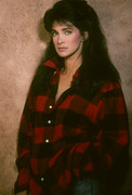 connie-sellecca-b09