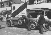 24 HEURES DU MANS YEAR BY YEAR PART ONE 1923-1969 - Page 13 34lm15-Bugatti-T-55-Max-Fourny-Louis-Decaroli-6