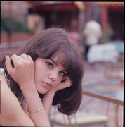 tina-aumont-a66