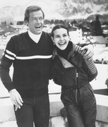 roger-moore-c84