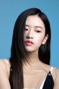 210902-Starship-Naver-Post-Yujin-s-Dazed-Korea-Photoshoot-Behind-documents-16
