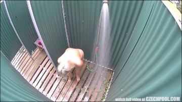 [Image: Voyeur56245084236.jpg]