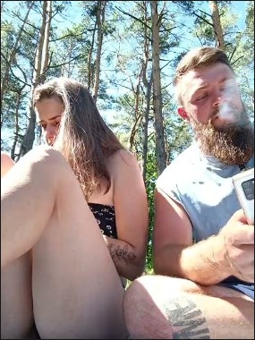 [Image: Cumshots12019022059.jpg]