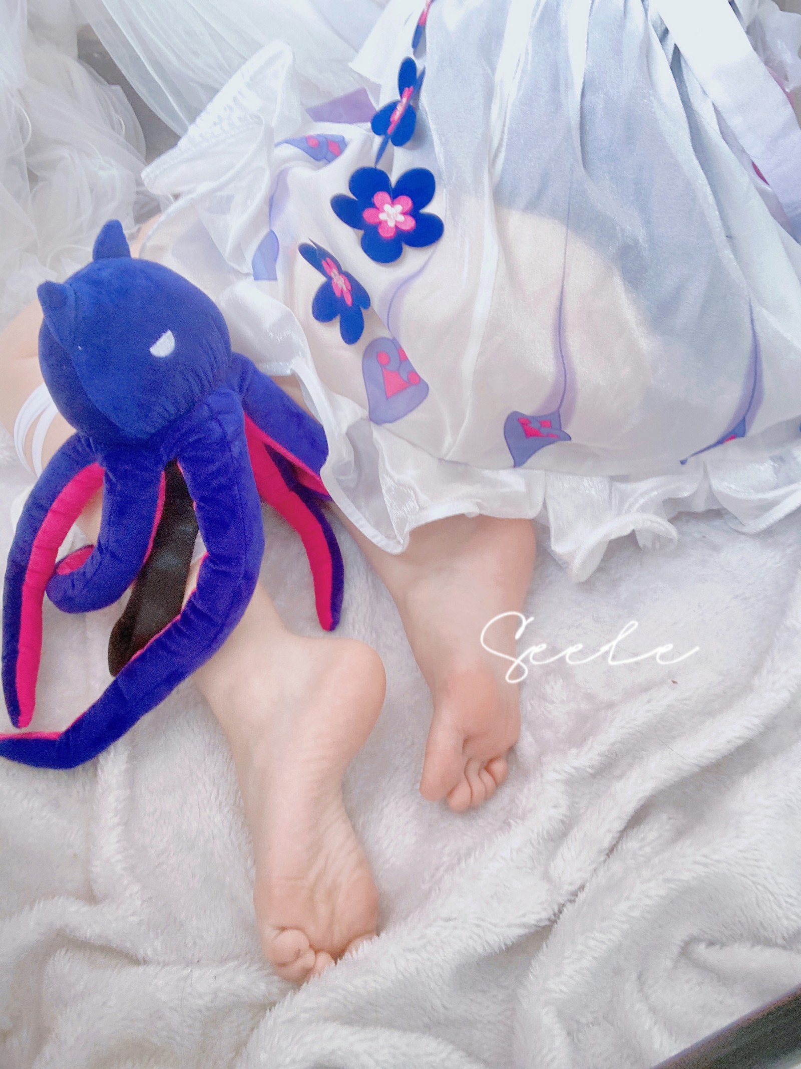 Seele麦麦希儿彼岸浪花 Cosplay｜海边主题高清写真（102P-532MB）插图1