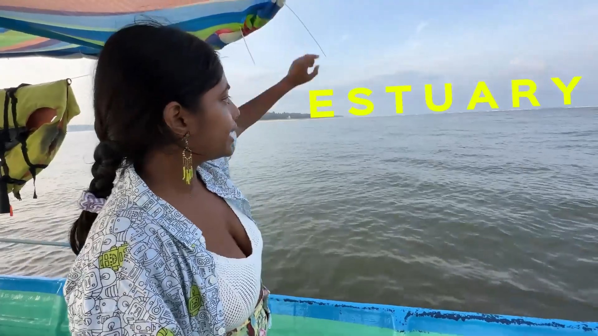 watersoul huge breasts, Deep Navel and ass in diffrent outfits mp4 snapshot 00 00 723 — Postimages